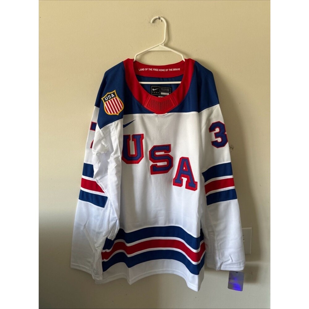 Men’s Nike Connor Hellebuyck #37 Team USA Hockey Jersey 2026 Olympics Sz XL NWT